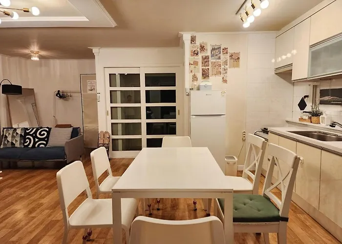 Ellastay Wide House Subway Station Area Family Travel Recommendation ソウル特別市