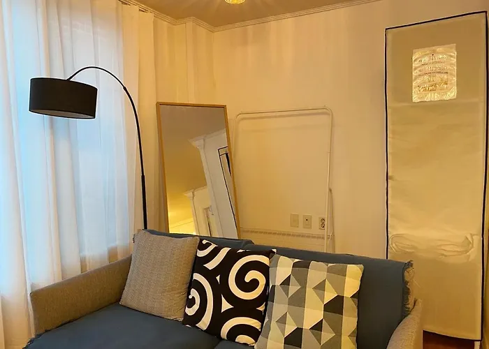 Ellastay Wide House Subway Station Area Family Travel Recommendation アパート *